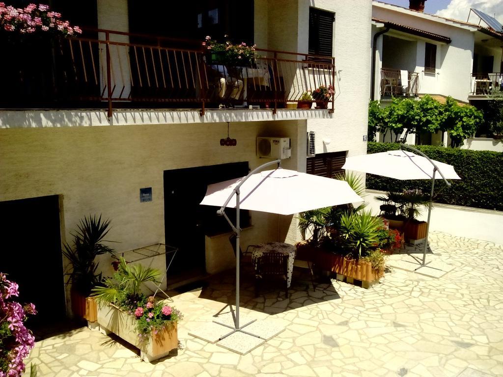 Apartments Peloza Пореч Экстерьер фото