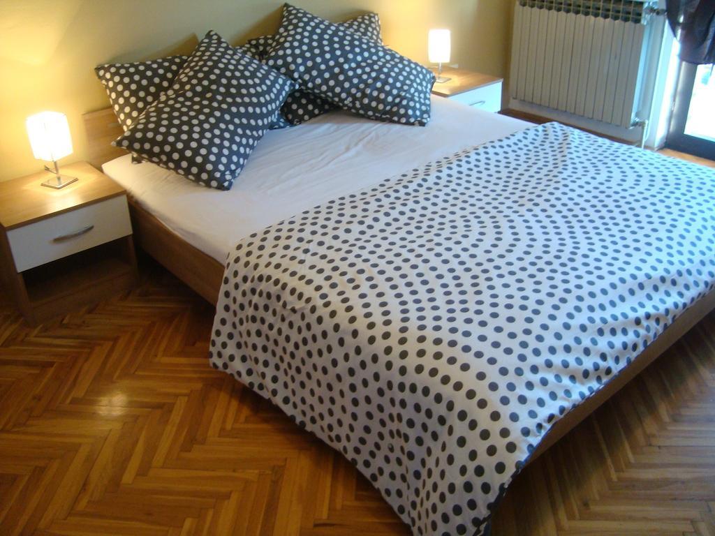 Apartments Peloza Пореч Экстерьер фото