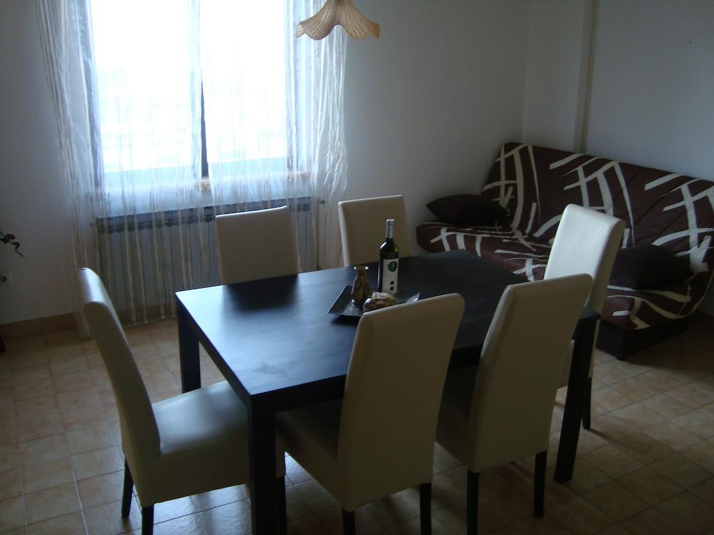 Apartments Peloza Пореч Экстерьер фото