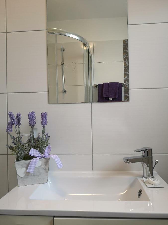 Apartments Peloza Пореч Экстерьер фото